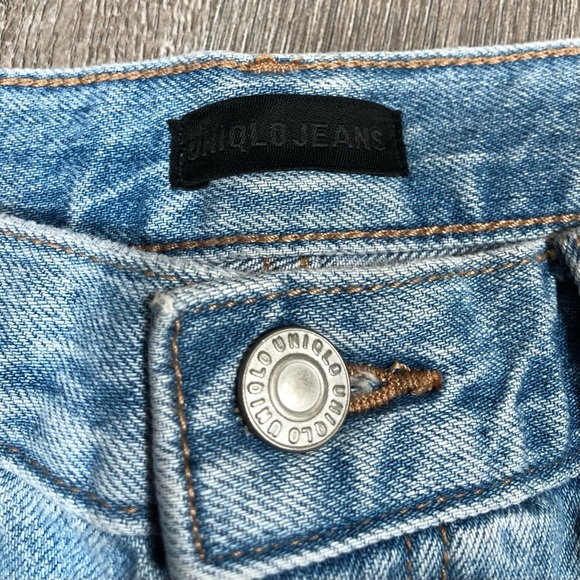 NWT Uniqlo Jeans Women’s Straight High Rise Jeans Size 25x32 Inch - Picture 5 of 8